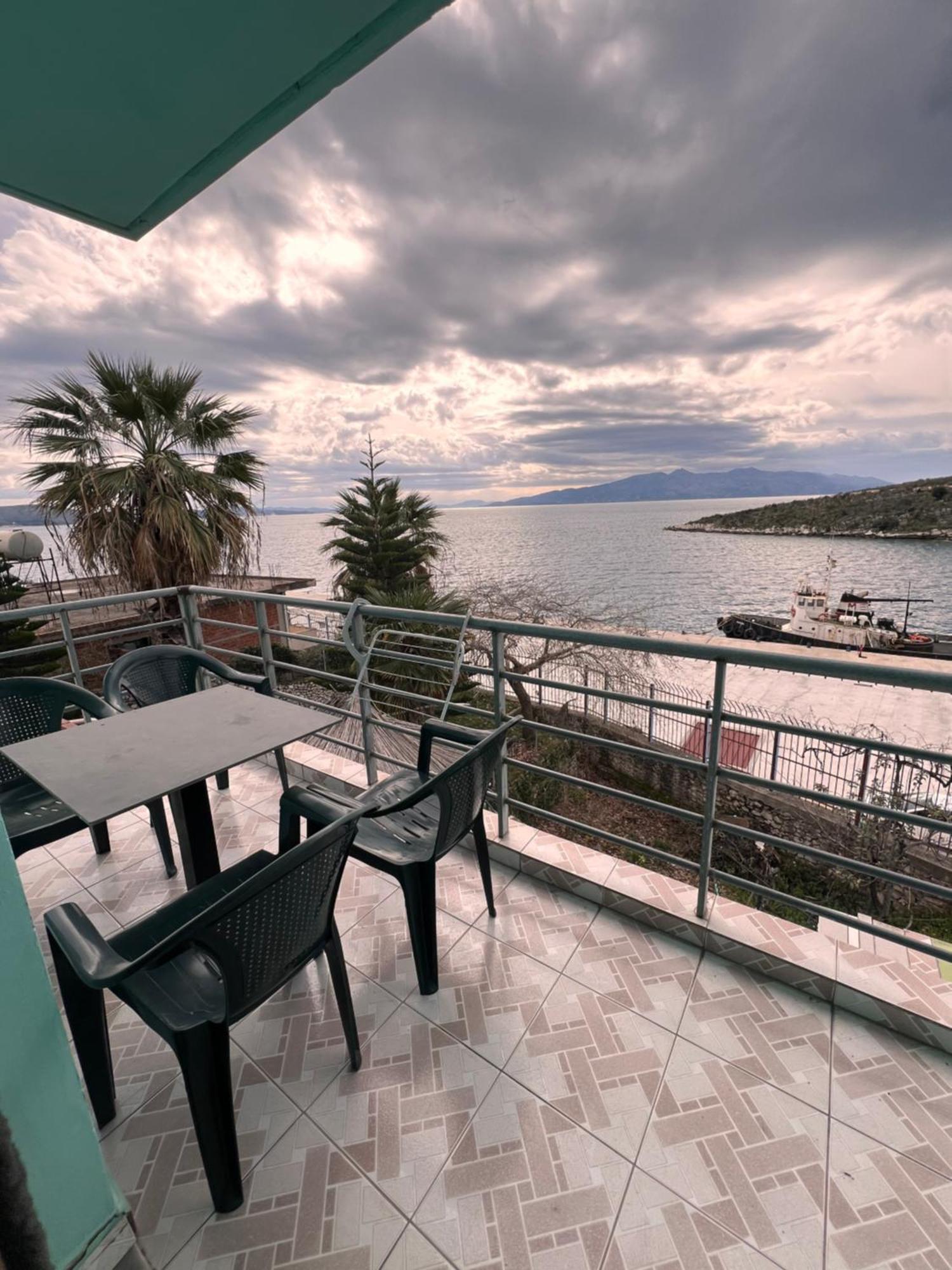 Majki Beach Apartments Саранда Экстерьер фото