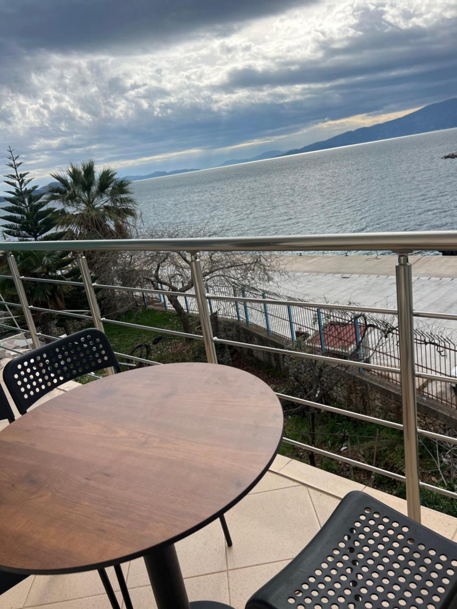Majki Beach Apartments Саранда Экстерьер фото