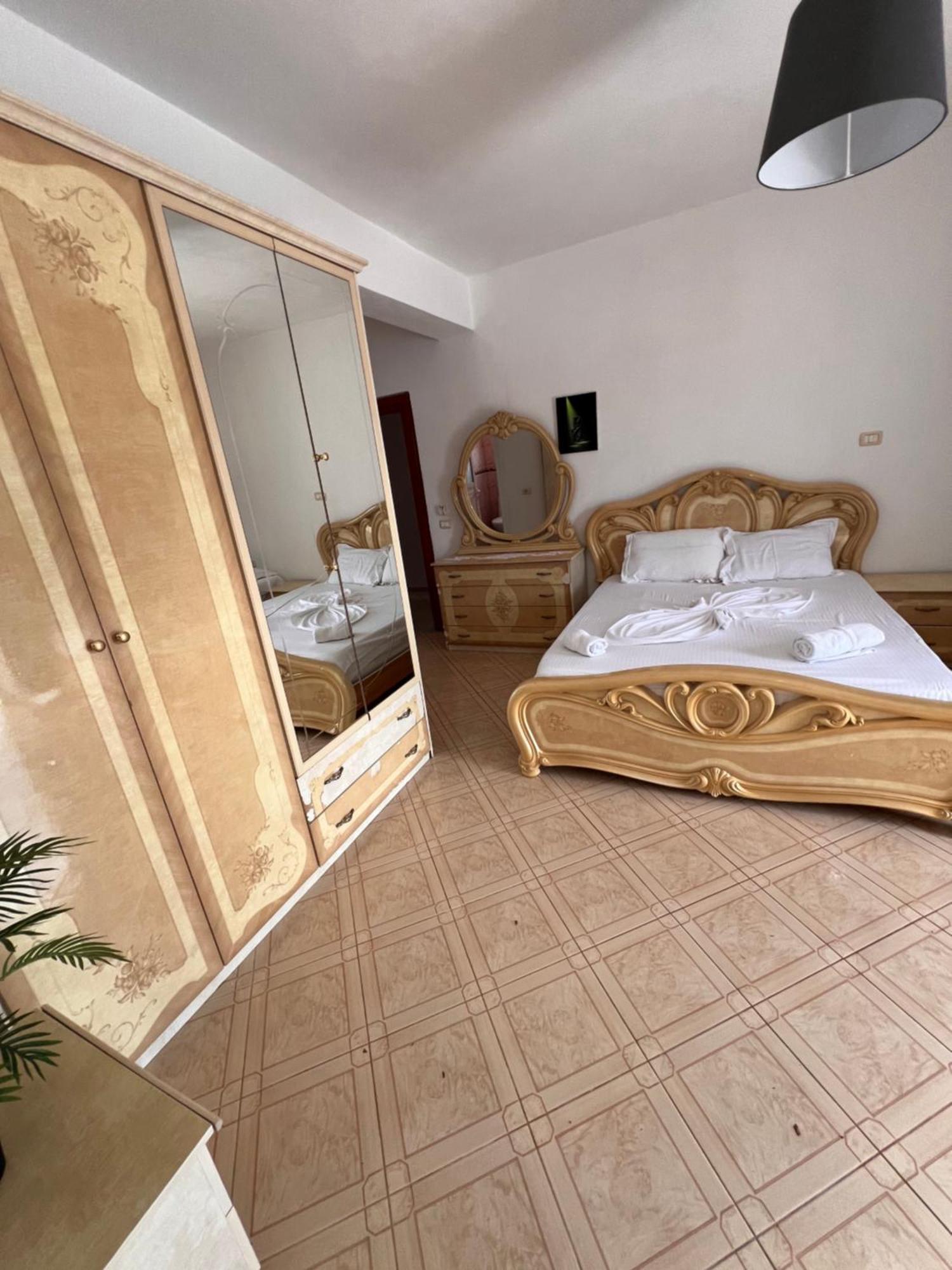 Majki Beach Apartments Саранда Экстерьер фото