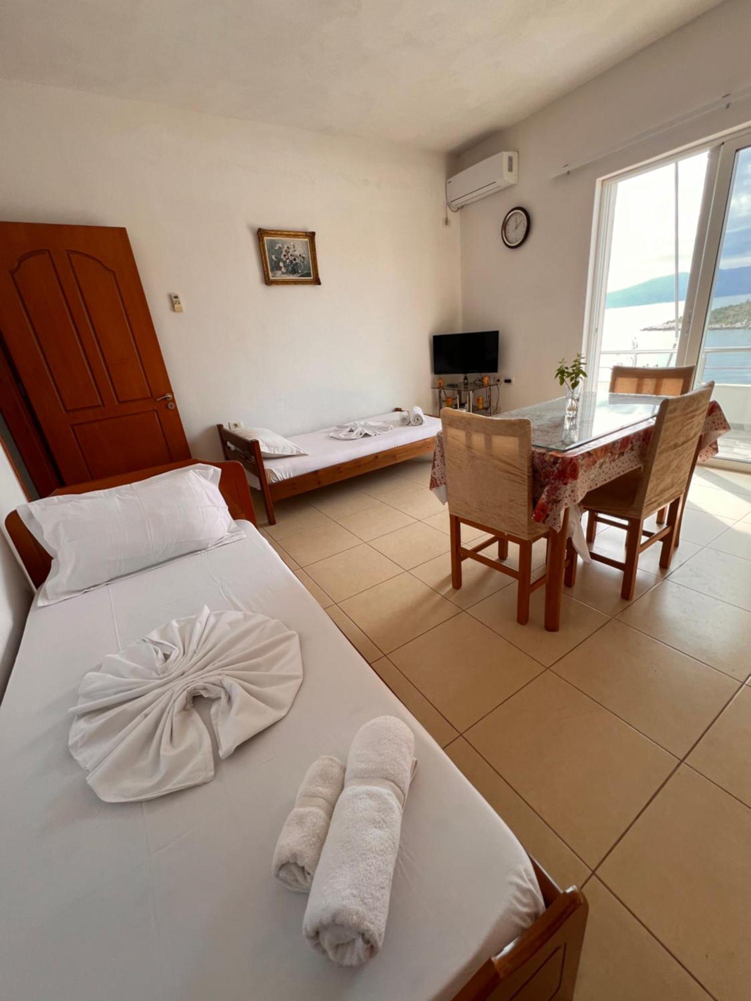 Majki Beach Apartments Саранда Экстерьер фото