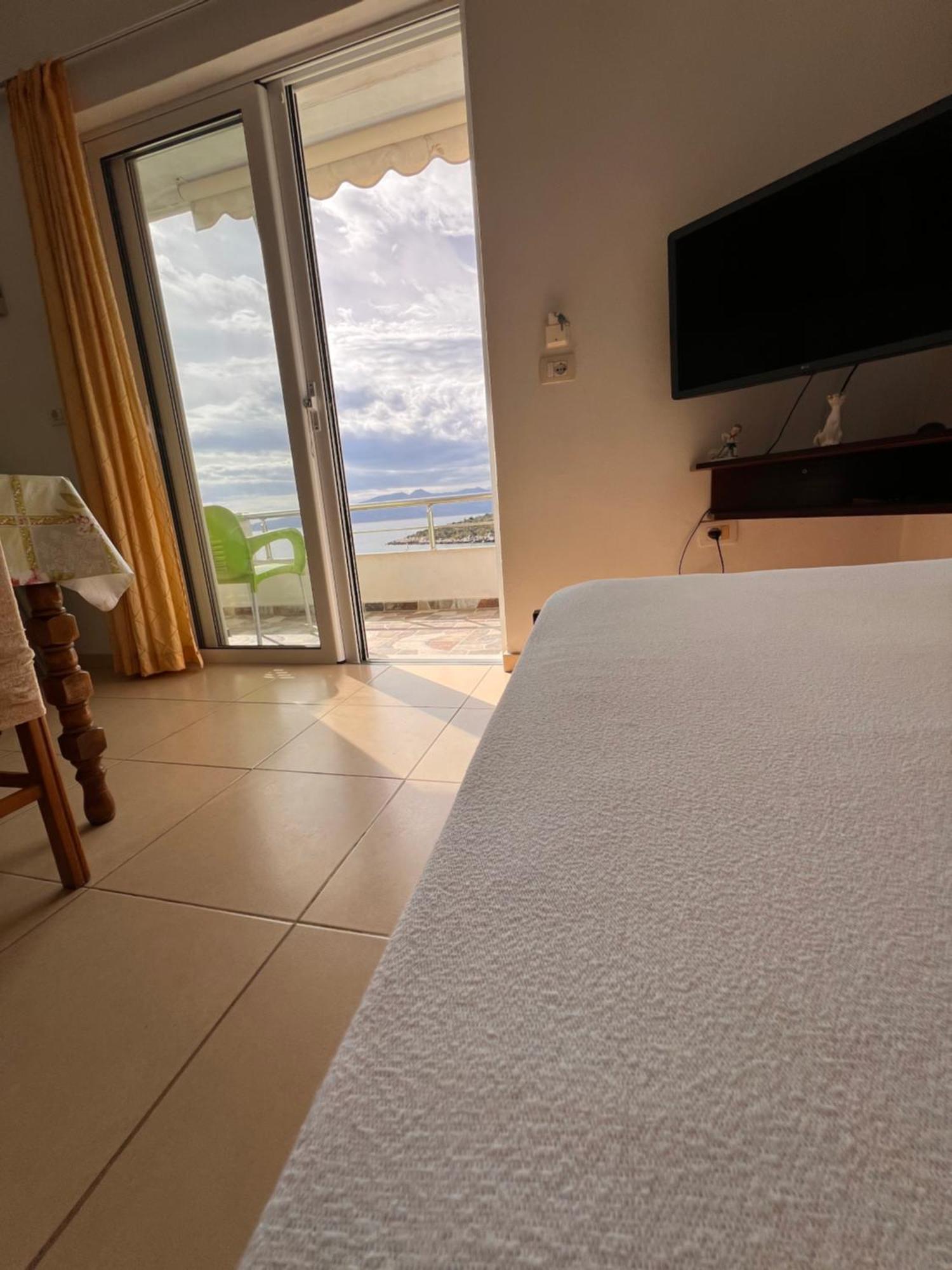 Majki Beach Apartments Саранда Экстерьер фото