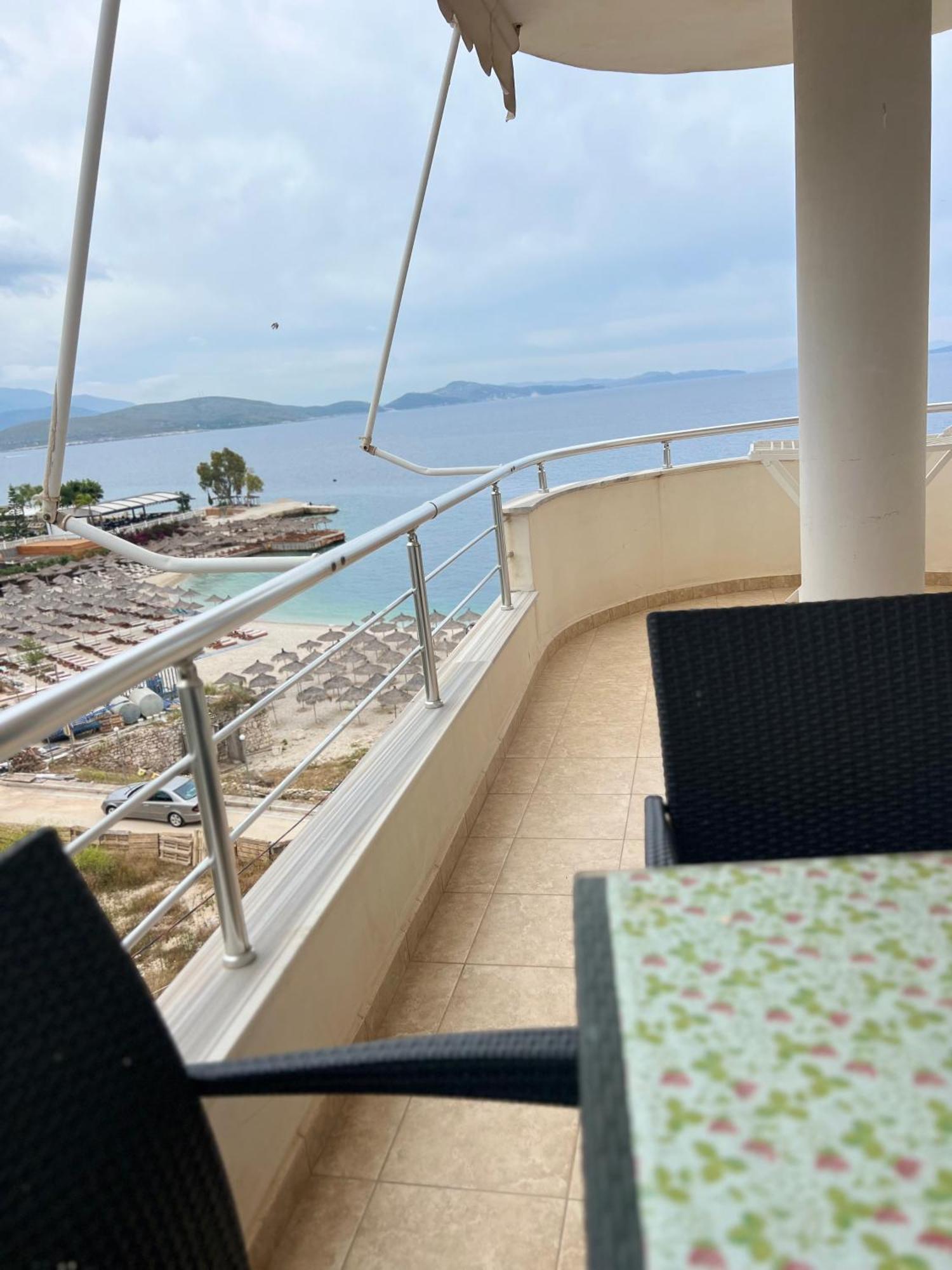 Majki Beach Apartments Саранда Экстерьер фото